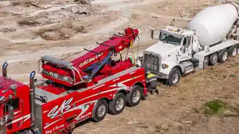 Heavy Truck Recovery Hutto TX